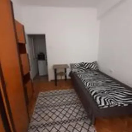 Apartment Rover *